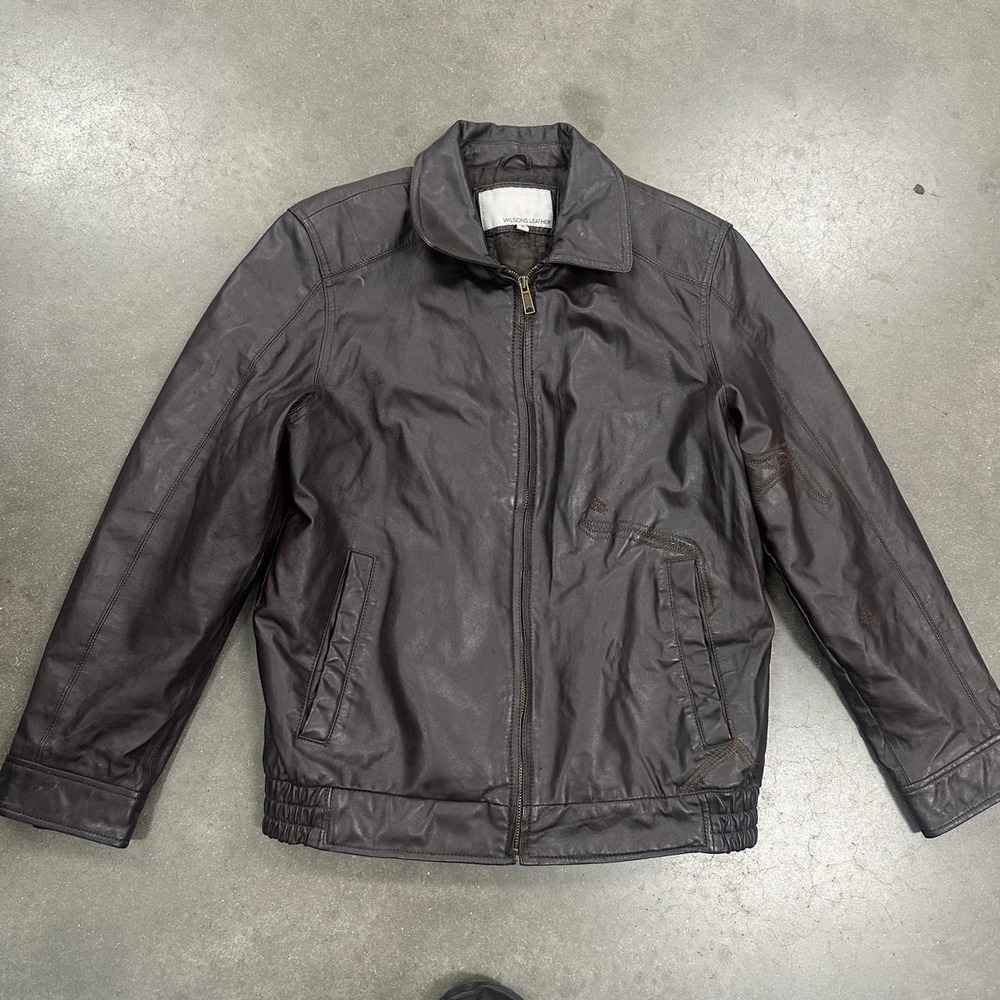 Wilsons Leather Brown leather jacket biker vibe & embroidery details Sz Mens Med